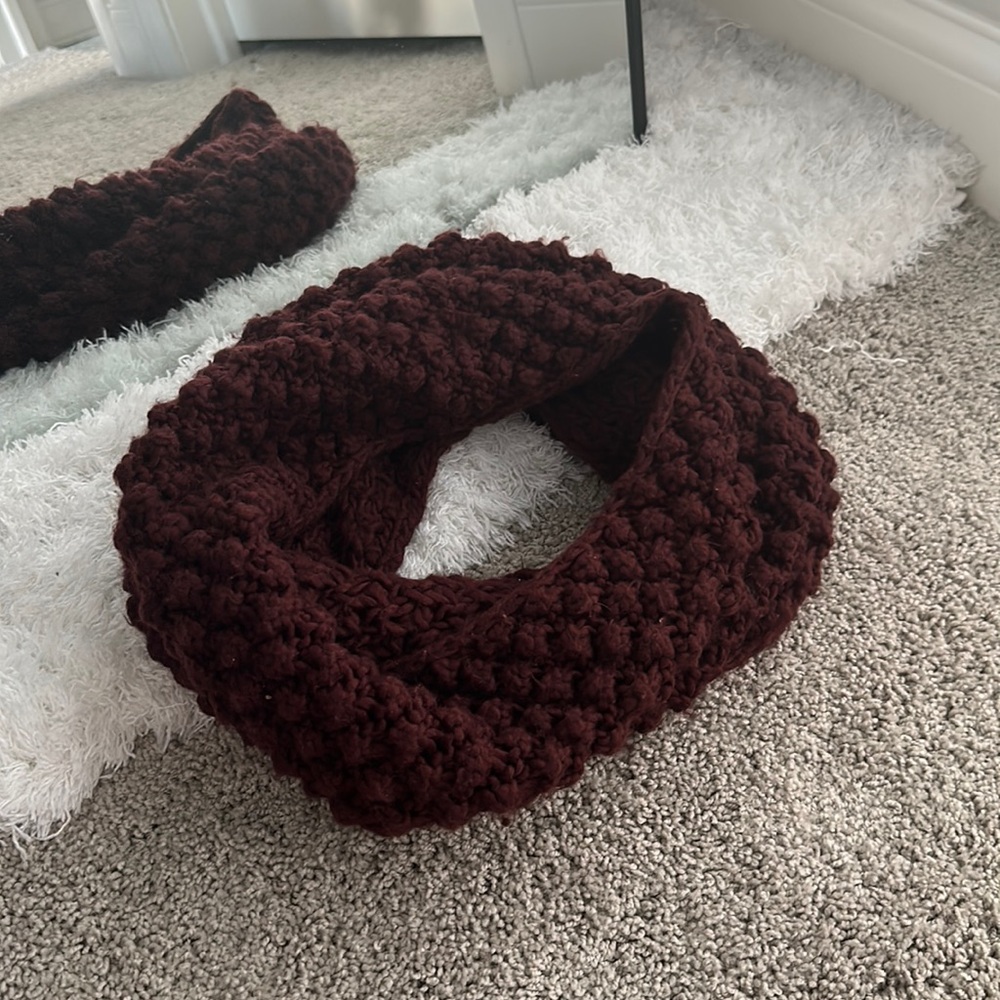 💎BOGO FREE💎 Knit infinity scarf